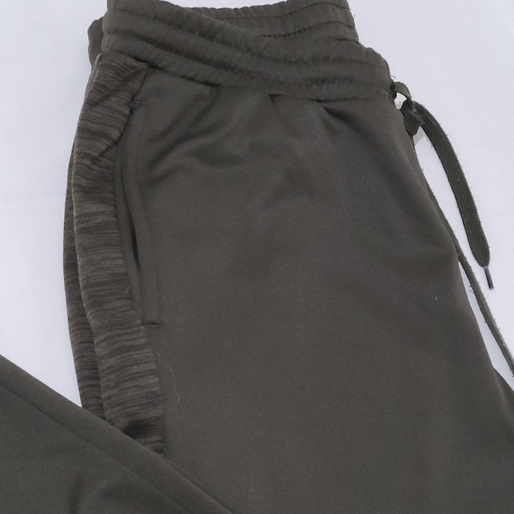UniPro Sweatpants - Picture 2 of 9